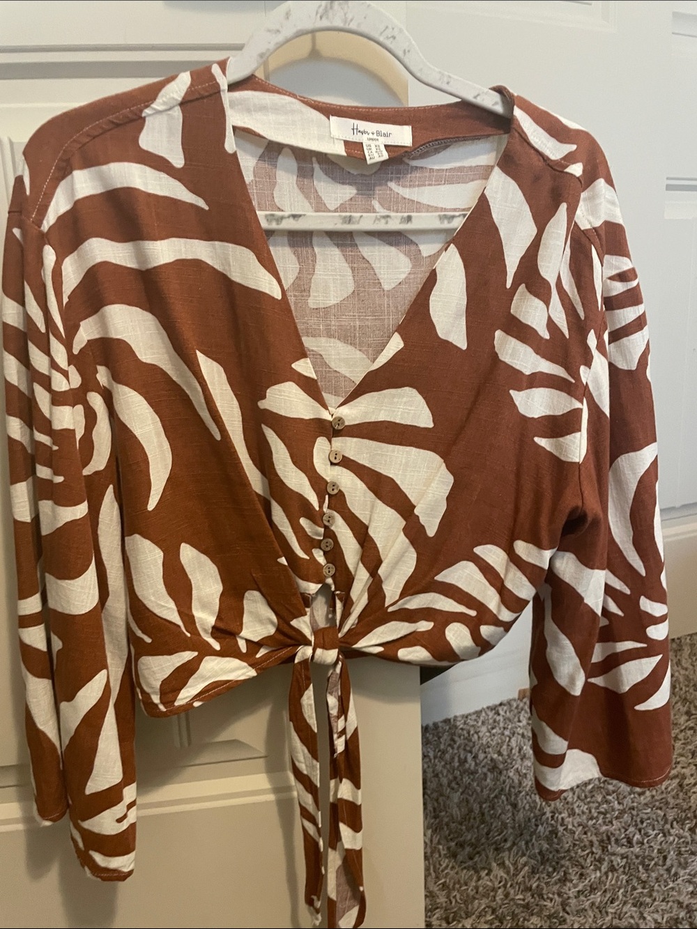 Harper & Blair crop top with tie front, bell sleeves